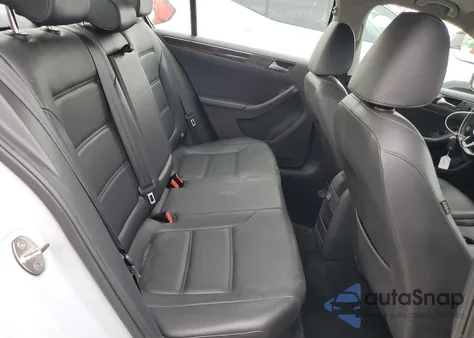 2017 Volkswagen Jetta Sel from USA, damaged, VIN 3VWL17AJ8HM414644